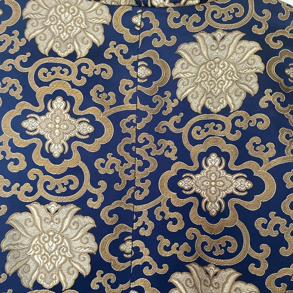 MANDARIN 100% SILK  ROYAL BLUE & GOLD THREAD HAND EMBROIDERED JACKET - Picture 9 of 13